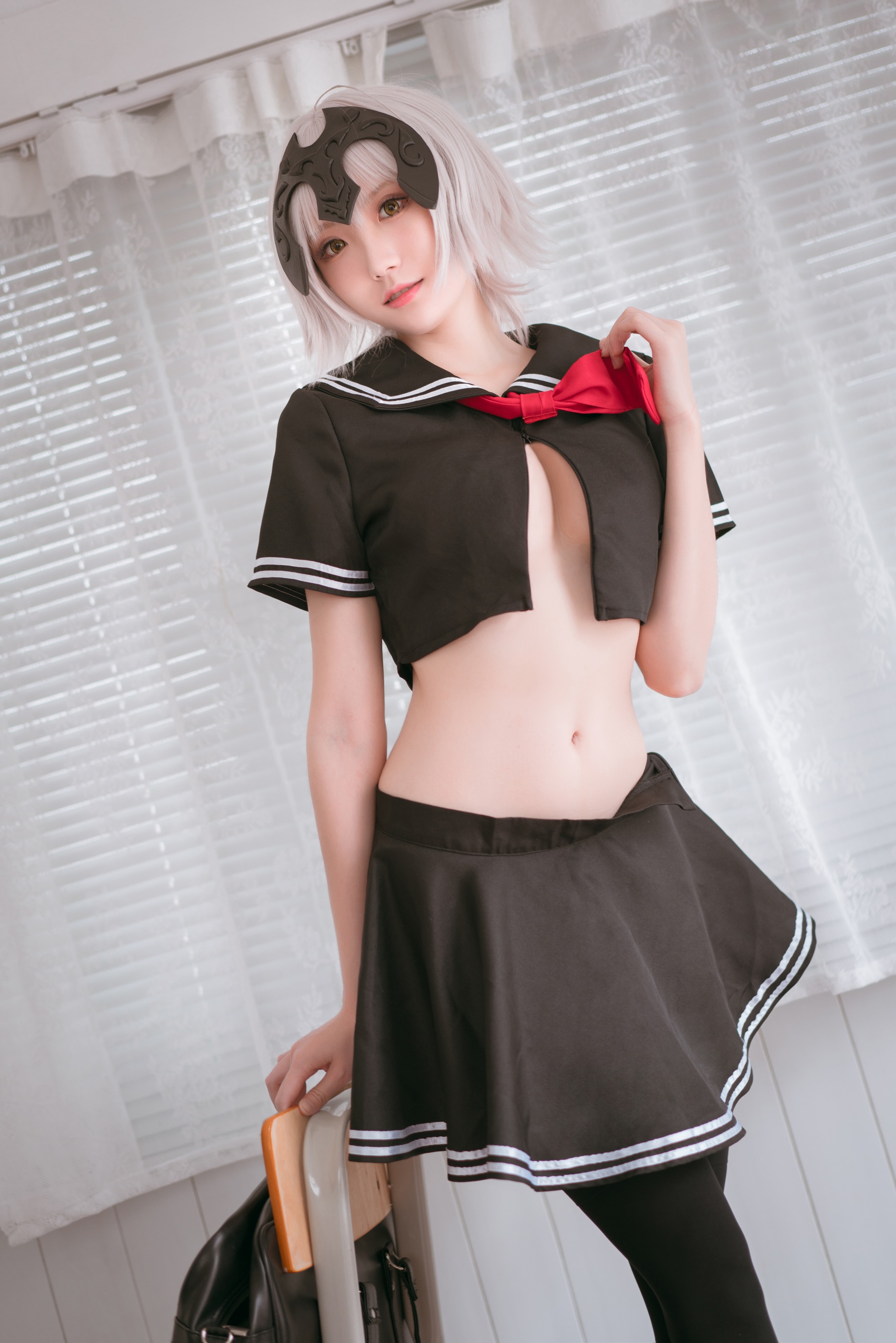 图片[1]-瓜希酱 – NO.009 黑贞德 校服 [13P]-XikXak